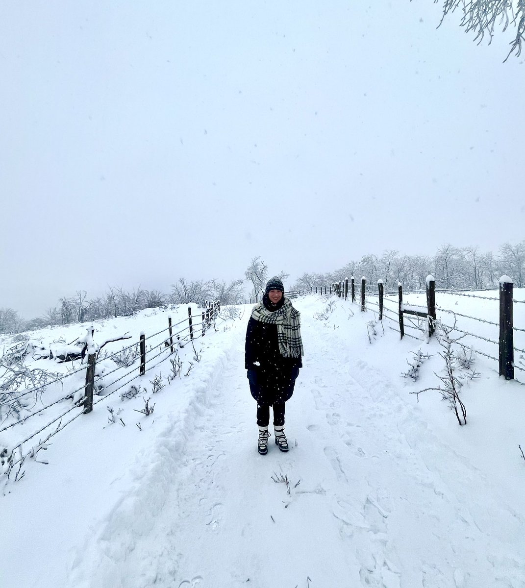 Метар мога села Америка цела 🏔️
Христос се роди!