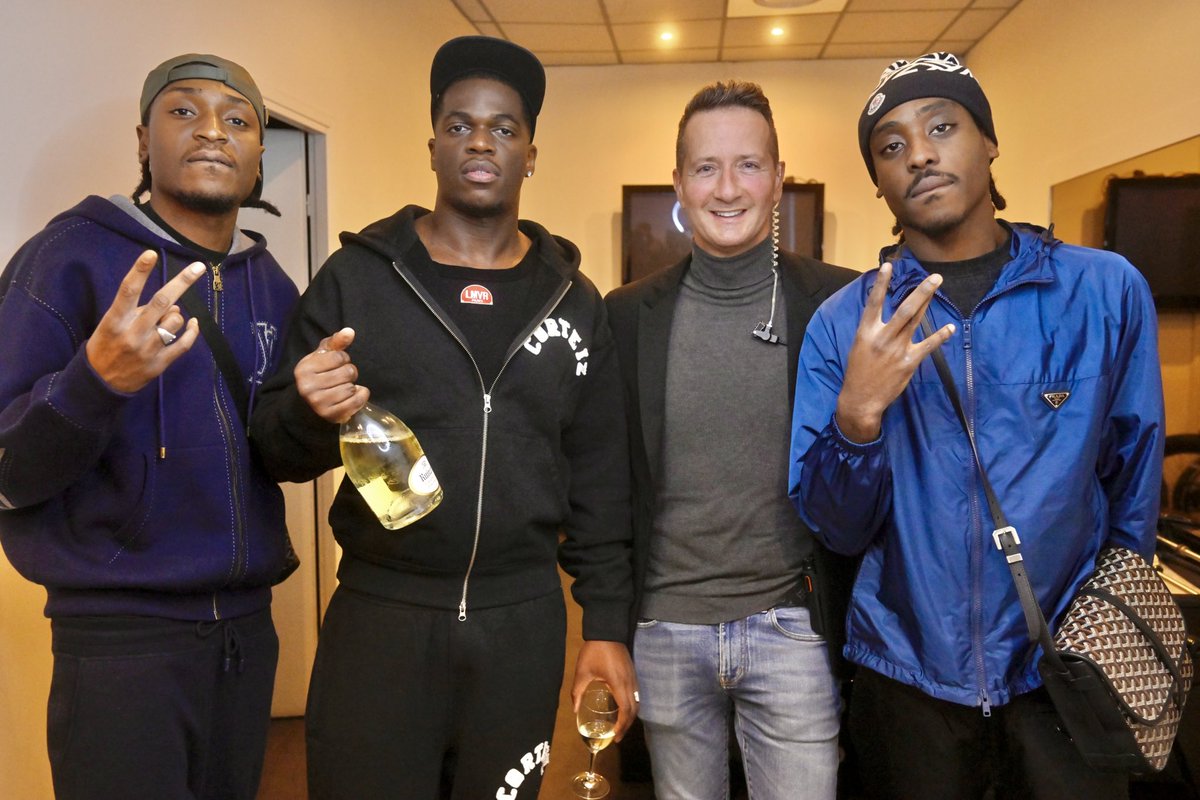 HighClubNice's tweet image. Le trio @l2b_gang dans les backstages du High 🤩