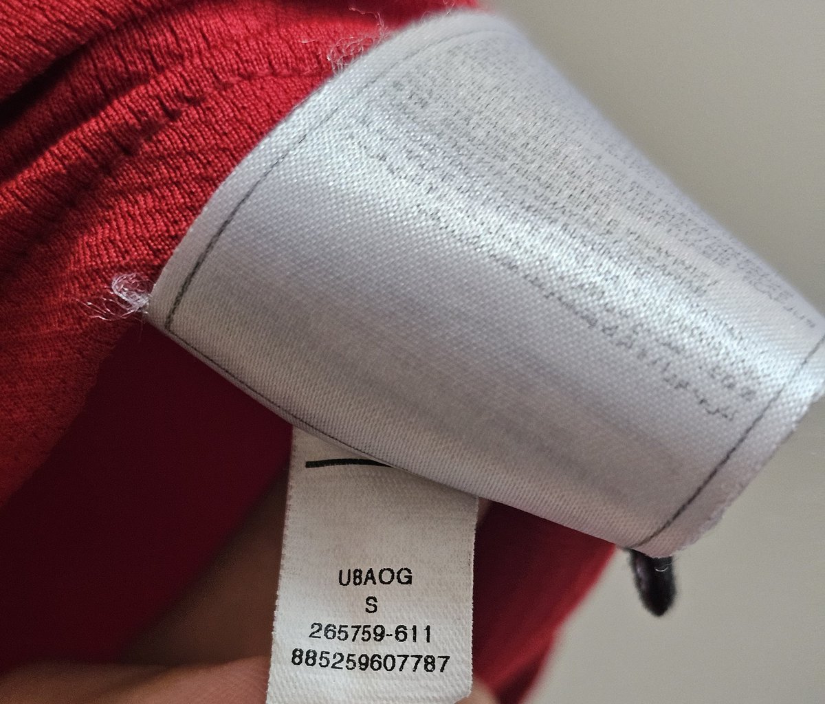 VsKitCorner's tweet image. 🇵🇹 For Sale!

Official Portugal 2008 Home Cristiano Ronaldo.

Small. 

Excellent condition.

£100.