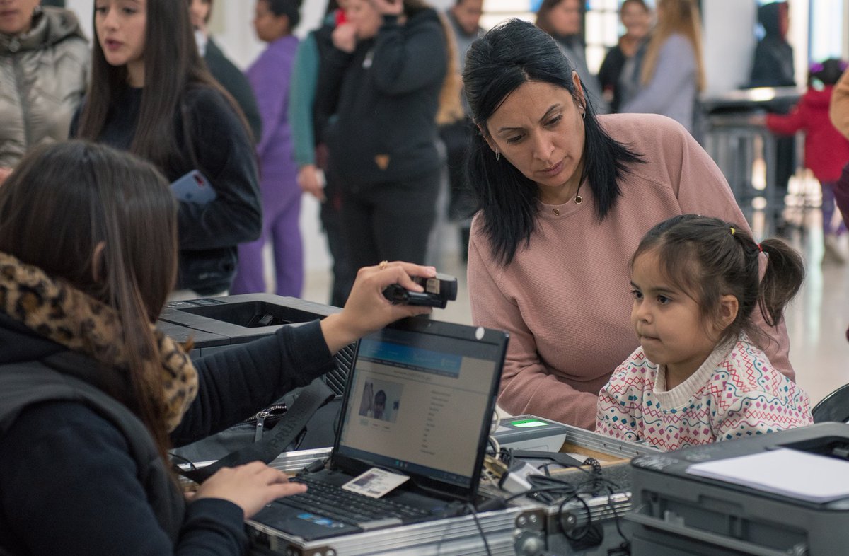 Durante el 2025, el Registro Civil Municipal recibió 323.538 solicitudes de actas y procesó el pedido de inscripción de 122.420 trámites. 💻

👉🏽 El proceso de digitalización permite realizar solicitudes en cualquier momento de la semana.

Más info 📲 cordoba.gob.ar/2025-registro-…