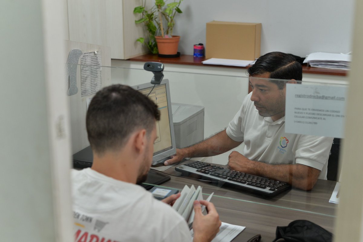 MuniCba's tweet photo. Durante el 2025, el Registro Civil Municipal recibió 323.538 solicitudes de actas y procesó el pedido de inscripción de 122.420 trámites. 💻

👉🏽 El proceso de digitalización permite realizar solicitudes en cualquier momento de la semana.

Más info 📲 https://t.co/LSMiExzLMg https://t.co/2Oo3vw0bk9