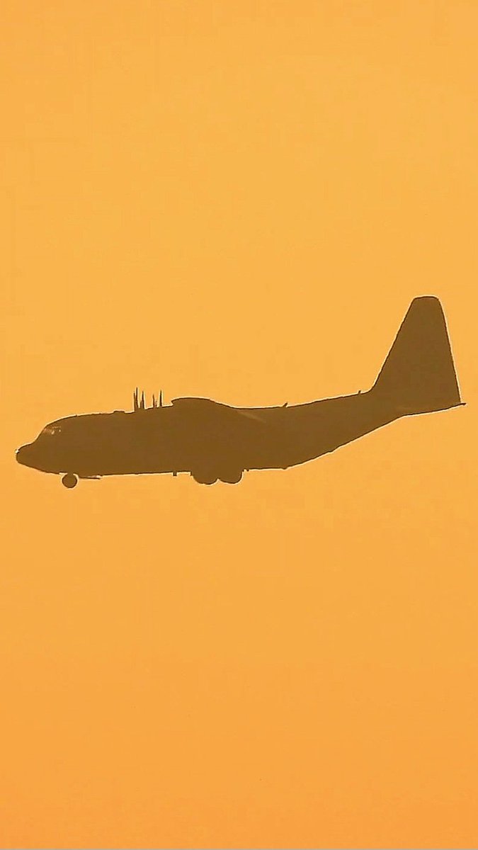 LebanonJets's tweet photo. 1st #Italy AirForce C130 of the year #MM62180 #33FFF0 from Pisa to Beirut and back as #IAM4662 as of Jan4 Italy has 1,103 troops in Lebanon for #UNIFIL (+4 from last official count 1,099 on Nov20) https://t.co/e2SIpOzv4d