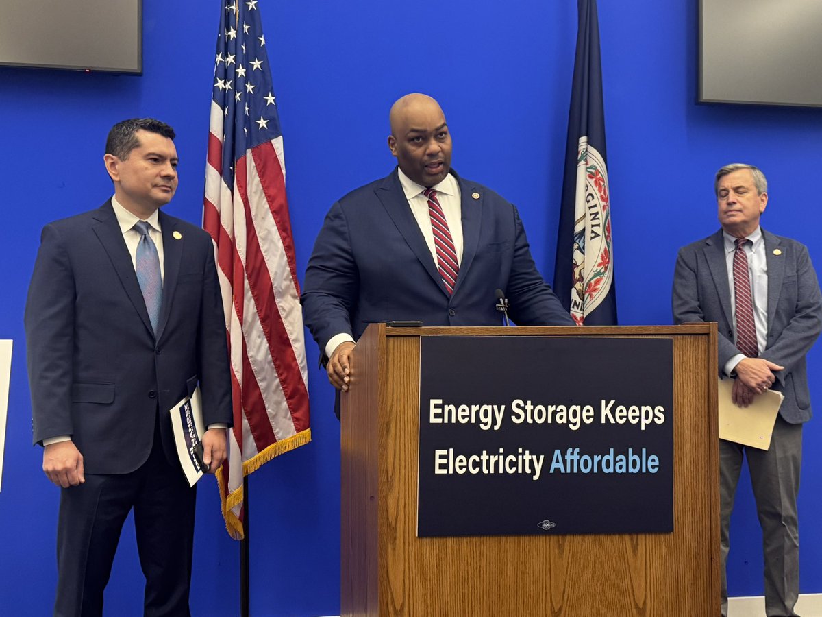 BradKutner's tweet photo. NOW: @RipSullivan6 @DPVAChair and @PhilforVirginia announce new battery storage bill, sets new, higher targets.

It’s part of VCEA amendments they say were always likely. #valeg

“We have underutilized power plants… there’s more capacity to put more power on the grid” - PH https://t.co/fkbDXlQcYJ