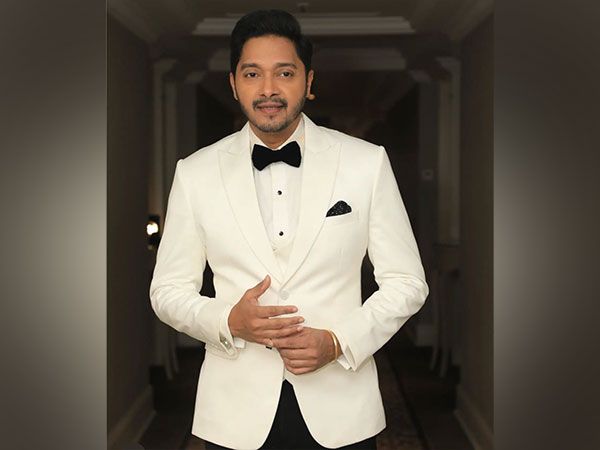 BiggBoss_Tak's tweet photo. 🚨 BREAKING! Actor-director Shreyas Talpade to enter Bigg Boss Marathi Season 6 as a contestant. (Pinkvilla) https://t.co/3kkUNZoBNo