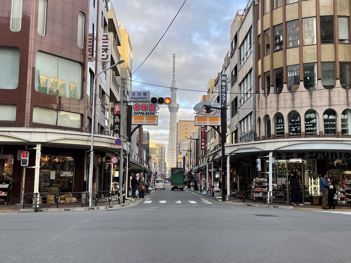 THASHIM62154594's tweet photo. 浅草寺で御朱印をいただくついでに聖地巡礼。
ちさとがまひろに告白した場所に行けました。
#ベイビーわるきゅーれ https://t.co/hKRwkjE1kB
