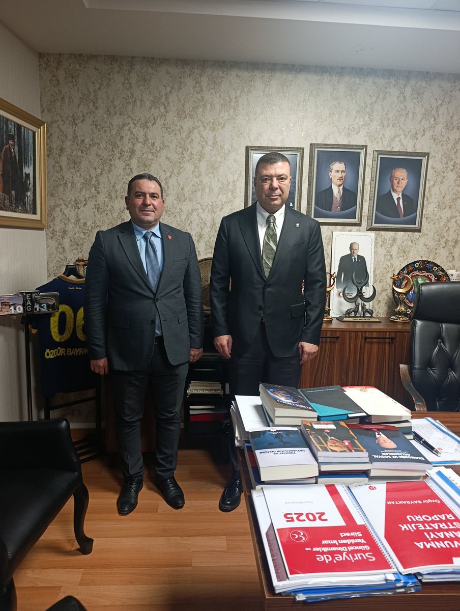Bugün <a href="/TBMMresmi/">TBMM</a> de <a href="/TmsyGaziler/">T.M.S.Y GAZİ SAYILMAYANLAR</a> başkanımız
Sn <a href="/ErtugrlGaziTmsy/">ERTUĞRUL GAZİ DEMİR</a>
ve Başkan yardımcımız 
Sn <a href="/mustafaulu60332/">T.M.S.Y. mustafa uludogan</a> ve
Sn <a href="/TMSYbilgekoc06/">TMSY bilge0606</a>
birlikte <a href="/MHP_Bilgi/">MHP</a> Genel Başkan Başdanışmanı ve <a href="/MHP_Bilgi/">MHP</a> MYK Üyesi Sn <a href="/oozgurbayraktar/">Özgür Bayraktar</a> 
ile bir araya gelmiştir. 
Sn <a href="/oozgurbayraktar/">Özgür Bayraktar</a> ile