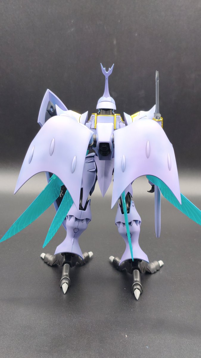 Ryu_builder's tweet photo. HG サーバイン　完成しました！

所々合わせ目消し
関節部分は、合わせ目消しするには工程が大変なので段落ちにしました

ほぼ設定通りの配色とストレート組みで。
この風貌、カッコいい。
2026年一作品目

#サーバイン 
#オーラ・バトラー 
#BANDAI
#プラモ https://t.co/oVQGXOs209