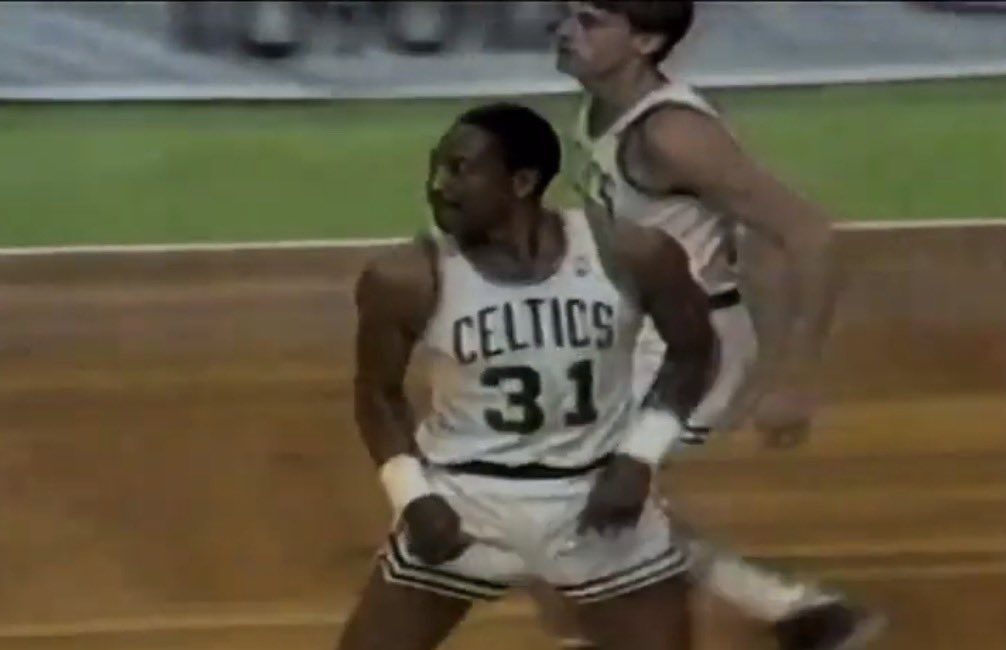 totallytmoney's tweet photo. @Super70sSports Alex English https://t.co/Gprt711TMr