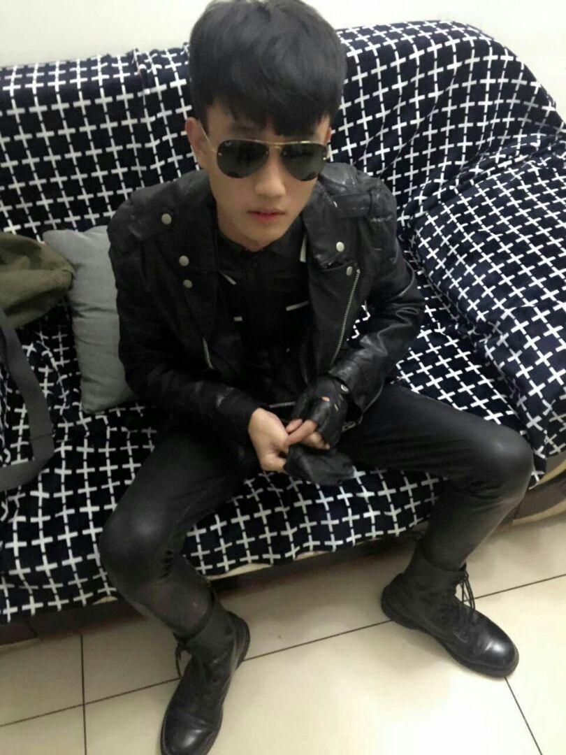 野爹。 tweet media