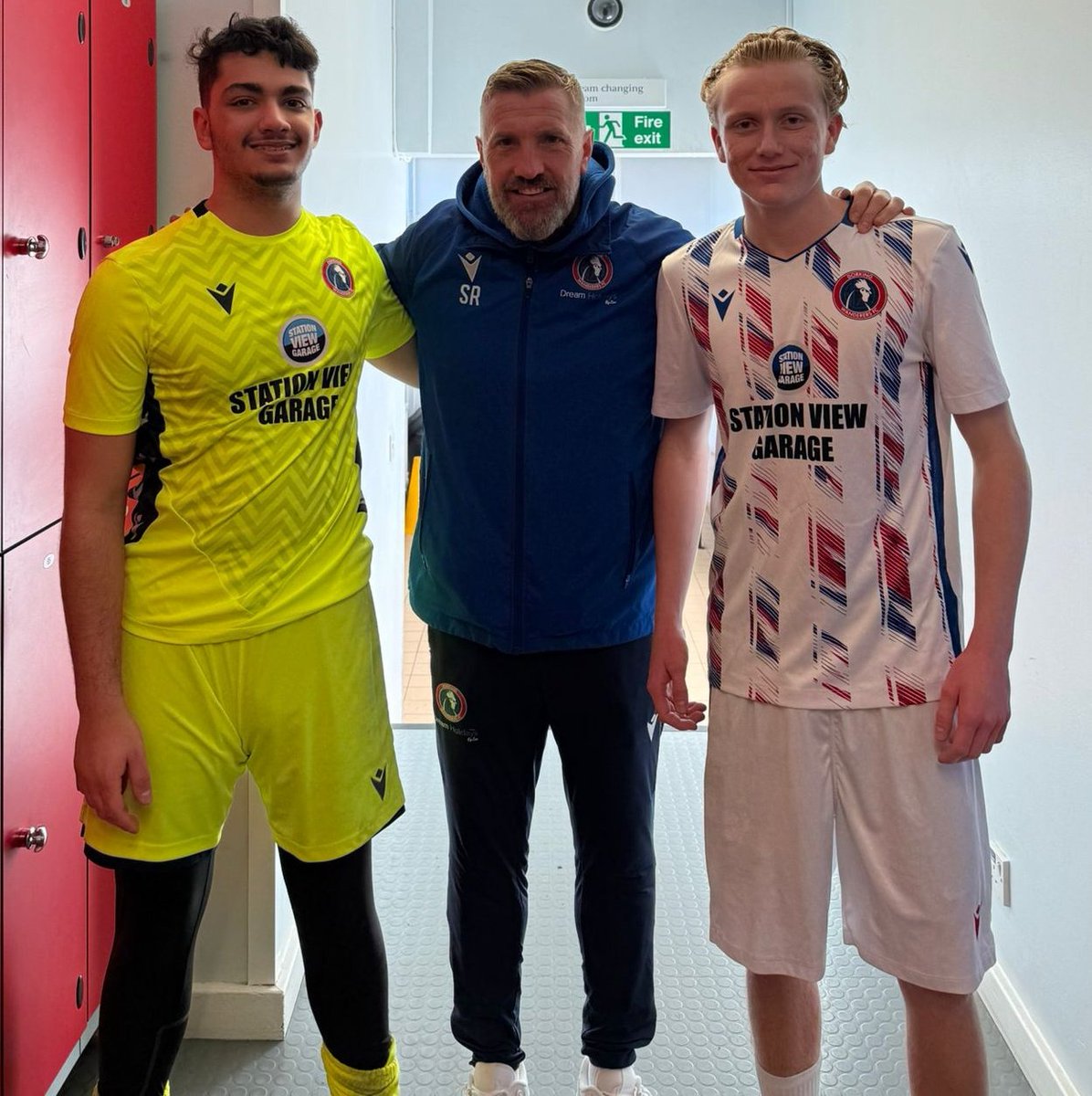 Dorking Wanderers Academy tweet media