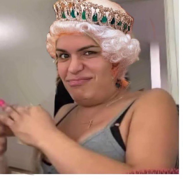 La Reina Chabela viendo que Alejandro Gertz Manero puede ser embajador de México en Gran Bretaña