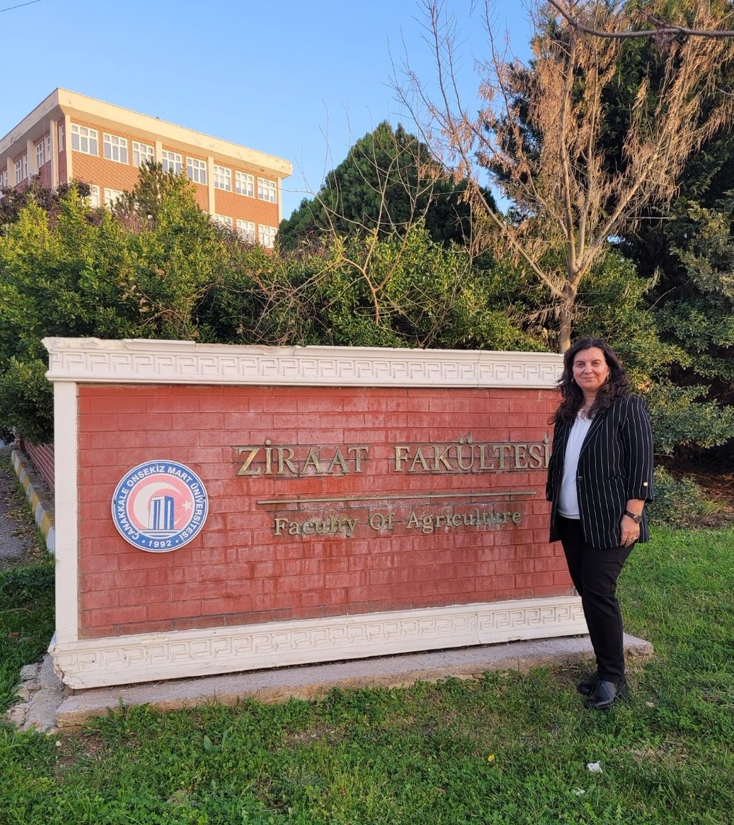 NazanTurkarslan's tweet photo. ÇOMÜ Ziraat Fak.Zootekni Bölümünde devam eden Doktora Programı eğitimim Yeterlilik Sınavını başarıyla tamamlamanın mutluluğunu yaşıyorum.
Danışmanım Prof.Dr.Türker Savaş ve tüm hocalarıma teşekkürlerimi sunuyorum. Sonraki süreçte de başarılı çalışmalar yapmak azim ve temennisiyle https://t.co/WonJGd5ceA