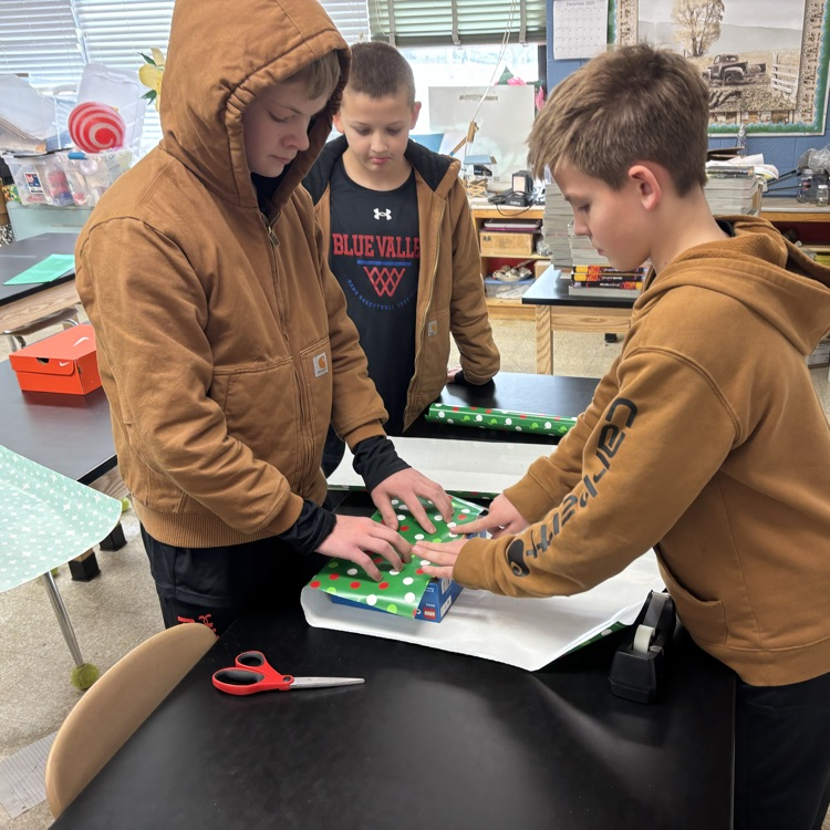 USD 384 Blue Valley-Randolph tweet media