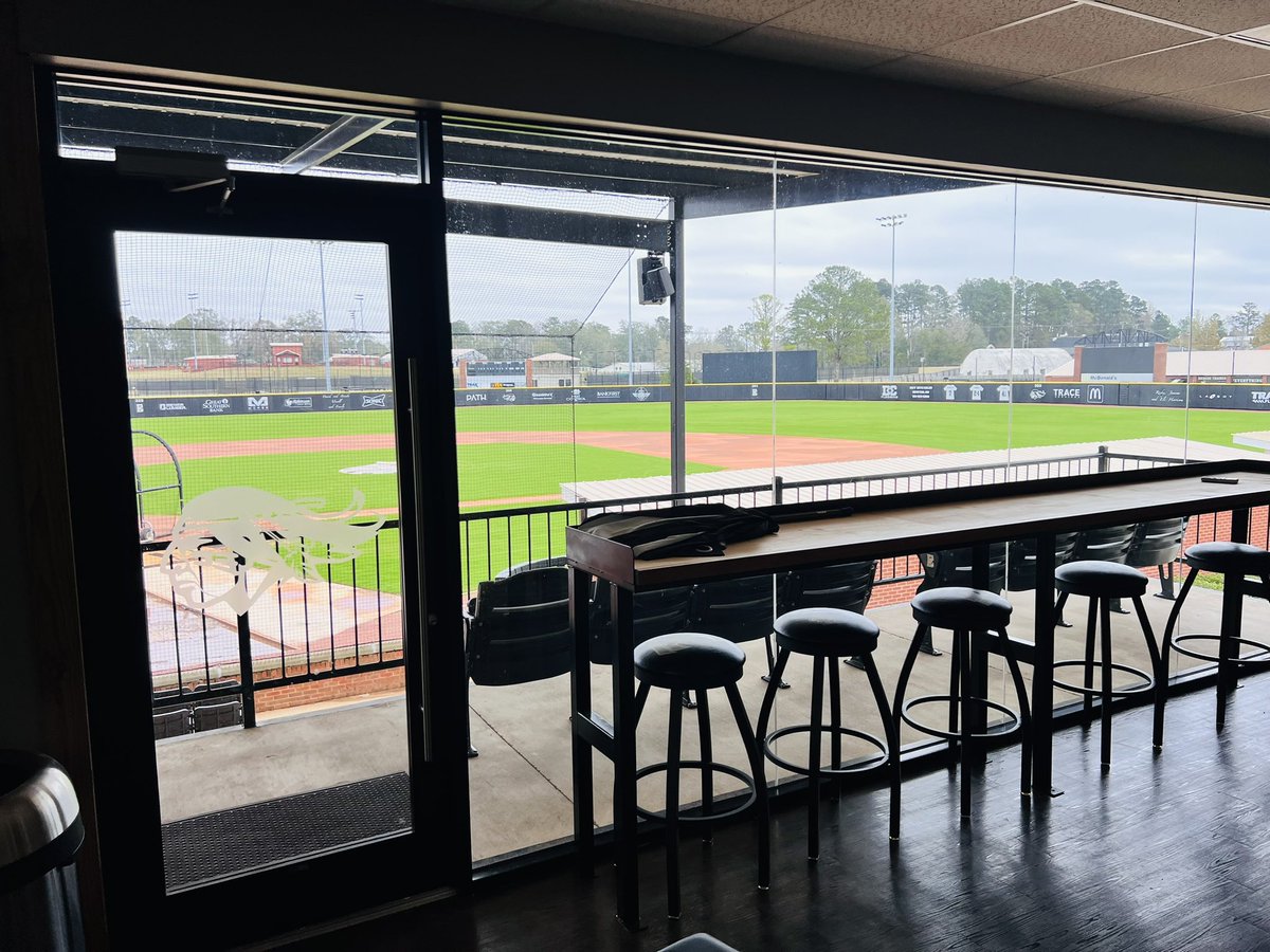 After a great visit with <a href="/GriffinGrant_EC/">Grant Griffin</a> <a href="/rj2fletcher/">rj fletcher</a> <a href="/CraneZachary/">Zachary Crane</a> and conversation with <a href="/EC_NealHolliman/">Neal Holliman</a> I am blessed to receive an offer to play baseball at <a href="/ECCCBaseball/">ECCC Baseball</a> Go warriors!!! 💪