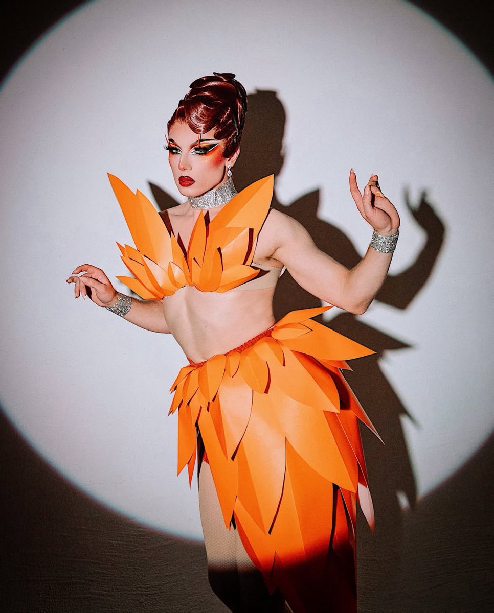 Drag_Crave's tweet image. Nini Coco looks sensational in her "Reclaim, Renew, Rejoice" runway for Drag Race season 18.