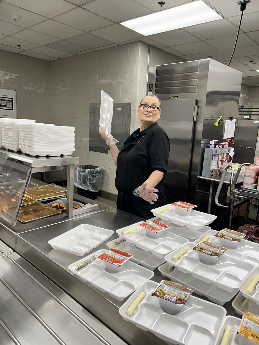 CrosbyNutrition's tweet photo. Yesterday our @Crosby_Kinder scholars were excited to be back and ready for breakfast. 🎒 ✨ Smiles all around as they started the day with a nutritious meal to fuel learning and fun. 😊 🍎 💪 🥛 

@CrosbyISD #committedtostudents #cougarpride #bettertogether #Crosbytx https://t.co/z0qaulHRlx