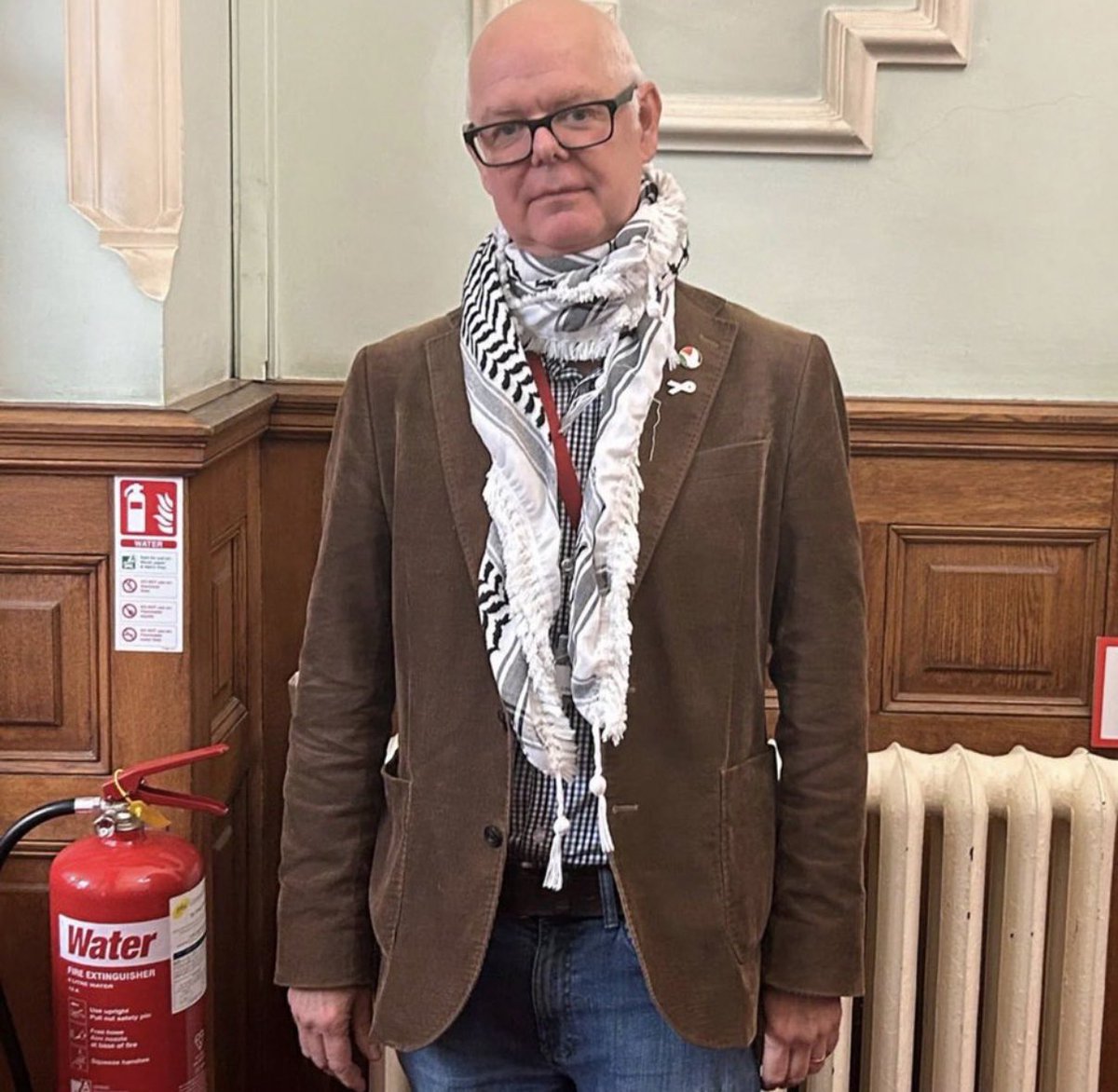 NotFarLeftAtAll's tweet image. Green councillor demands pardon for witches

Stuart Jeffery, leader of Maidstone council, says women killed in the 17th century were victims of misogyny

He is now facing a no confidence vote.

They are all lunatics