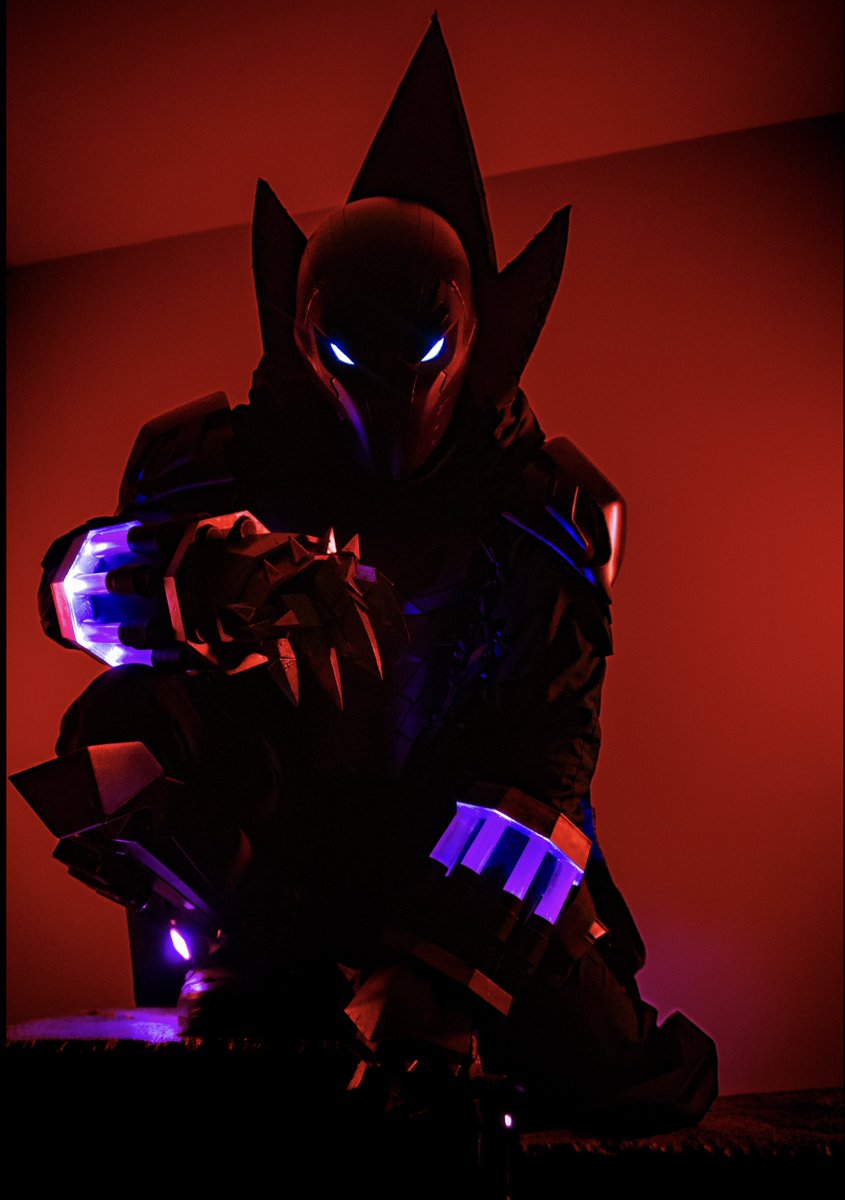 Sentinel_pr1me's tweet image. Character                        Cosplay