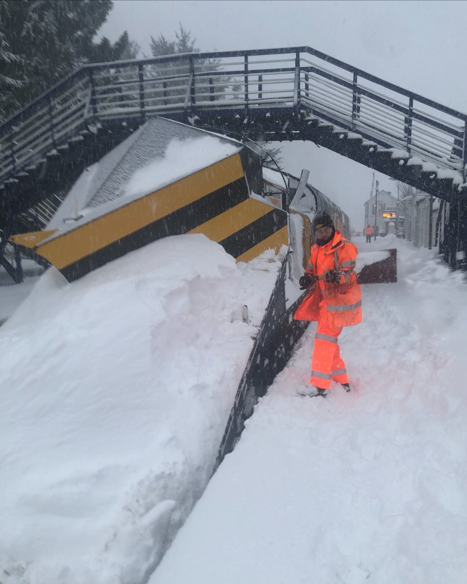 Network Rail tweet media