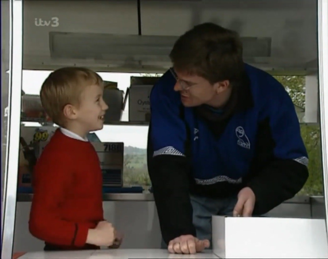 evielovesthings's tweet image. archie being so good with babies and children is soo dear to me &amp;lt;3