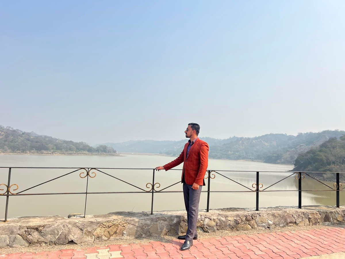 iamgurparvesh66's tweet photo. ਤਲਾਕ ਉਨ੍ਹੀਂਵੀ ਸਦੀ ਵਿੱਚ ਪਾਗਲਪਣ ਸੀ ,
ਵੀਹਵੀਂ ਸਦੀ ਵਿੱਚ ਇਲਾਜ ਬਣ ਗਿਆ,
ਇੱਕੀਵੀਂ ਸਦੀ ਵਿੱਚ ਮਨੋਰੰਜਨ ਬਣ ਗਿਆ ।
✍️ ………..ਮਾਲਾ ਮਣਕੇ
#Life #Humanvalue https://t.co/b6aK8KUxGU