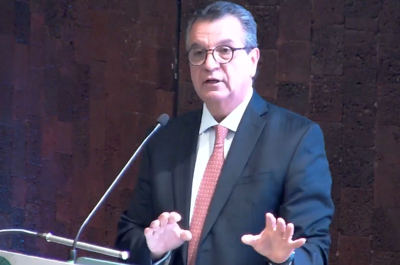 ConsejoAguaMX's tweet photo. #MesasDeAnálisis “Nuevo régimen jurídico del derecho humano al #Agua y las concesiones”
Participa el presidente del #CCA Raúl Rodríguez @raroma47
"Aspectos fundamentales de la #LeyGeneral de Aguas"
@UNAM_MX @OZavalaGamboa @Agua_UNAM
📅13 de enero
⏰16:00 h
🎥#EnVivo https://t.co/uB5yctbEiM