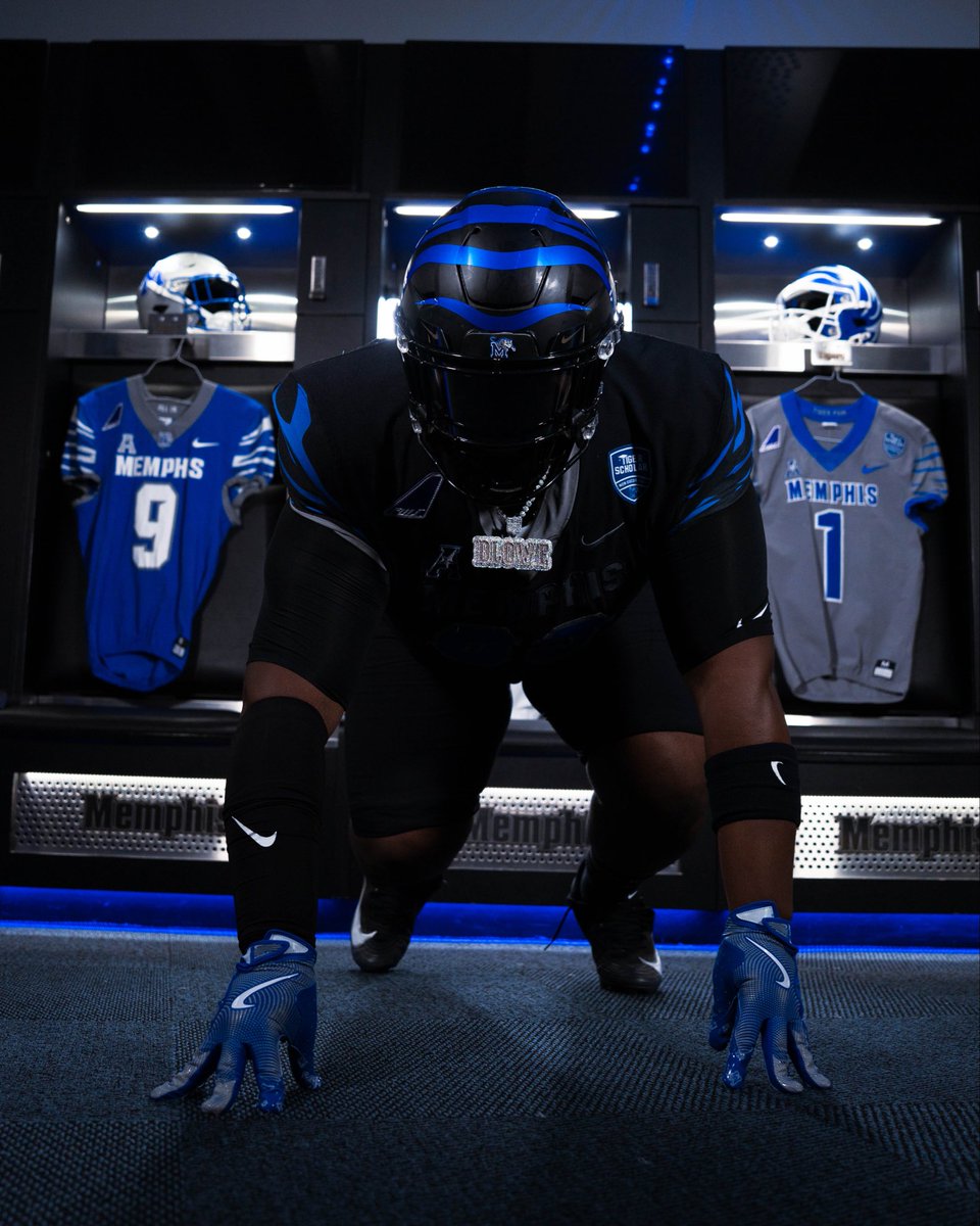 Devan Lowe tweet media