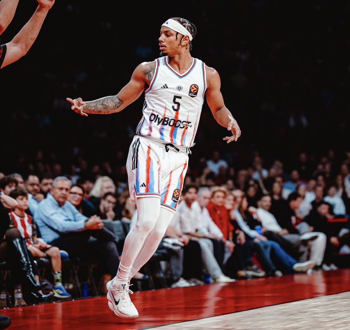 DirtyBubbleBets's tweet image. EUROLEAGUE PLAY OF THE DAY ⭐️

Let's Cash In AGAIN Overseas 👀🔥

GRAB THE POD HERE ⤵️
dubclub.win/r/p/pri-bnnkz/…

100 LIKES + RTS &amp;amp; I'll Post It FREE ❤️

Run This Up &amp;amp; Show Me ENERGY 🧪