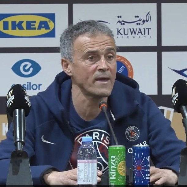 ActuFoot_'s tweet image. 🚨 Luis Enrique 🇪🇸 : « 𝗖𝗘 𝗤𝗨𝗘 𝗝’𝗔𝗜𝗠𝗘 𝗖𝗛𝗘𝗭 𝗥𝗢𝗕𝗘𝗥𝗧𝗢 𝗗𝗘 𝗭𝗘𝗥𝗕𝗜 🇮🇹, 𝗖’𝗘𝗦𝗧 𝗦𝗔 𝗠𝗘𝗡𝗧𝗔𝗟𝗜𝗧𝗘́. 🧠👏

Il attaque tous les jours, il fait son équipe pour attaquer. 

𝗟'𝗢𝗠 𝗮 𝗱𝗲𝘀 𝗷𝗼𝘂𝗲𝘂𝗿𝘀 𝗱𝗲 𝗾𝘂𝗮𝗹𝗶𝘁𝗲́ 𝗺𝗮𝗶𝘀 𝗼𝗻 𝘃𝗲𝘂𝘁…