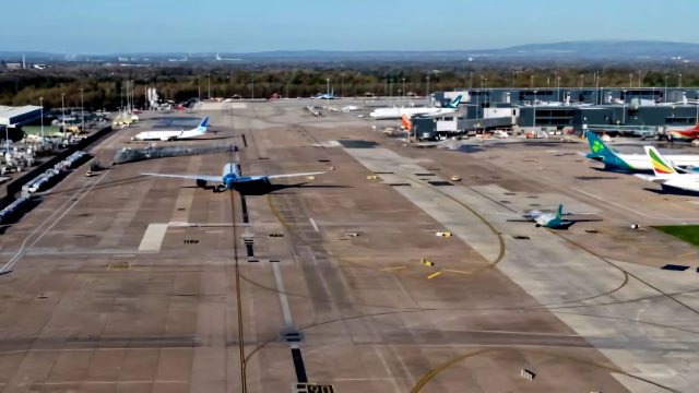 Image for the Tweet beginning: Montpellier, Sicile, Canaries… L’aéroport de