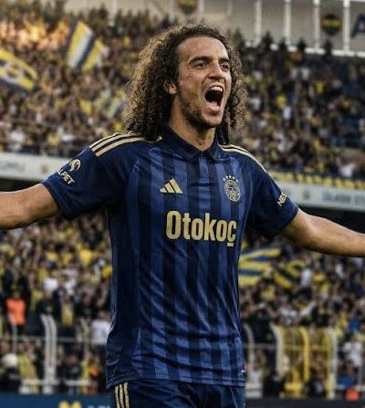🚨Fenerbahçe’miz  Mattéo Guendouzi ile 4.5+1 yıllık anlaşmaya varmış önemli transfer kalitemizi arttırmalıyız şampiyon olmak için

Büyük Fenerbahçemize hayırlı olsunDe