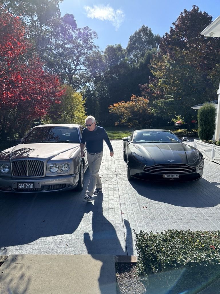 VINTAGE (@carsighting) on Twitter photo 