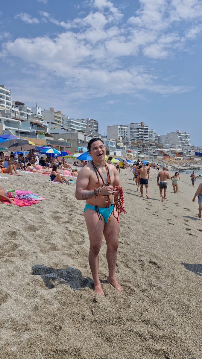 Teus03863550's tweet photo. Arenita , sol y playita que mas puedo pedir https://t.co/LPtCLhZ9dV