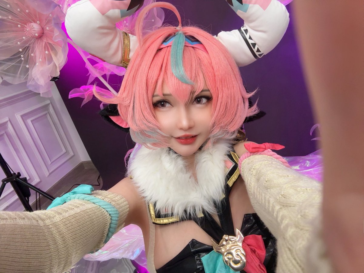 RT @potatodesuwa: Selfie! 🐮🤳💞