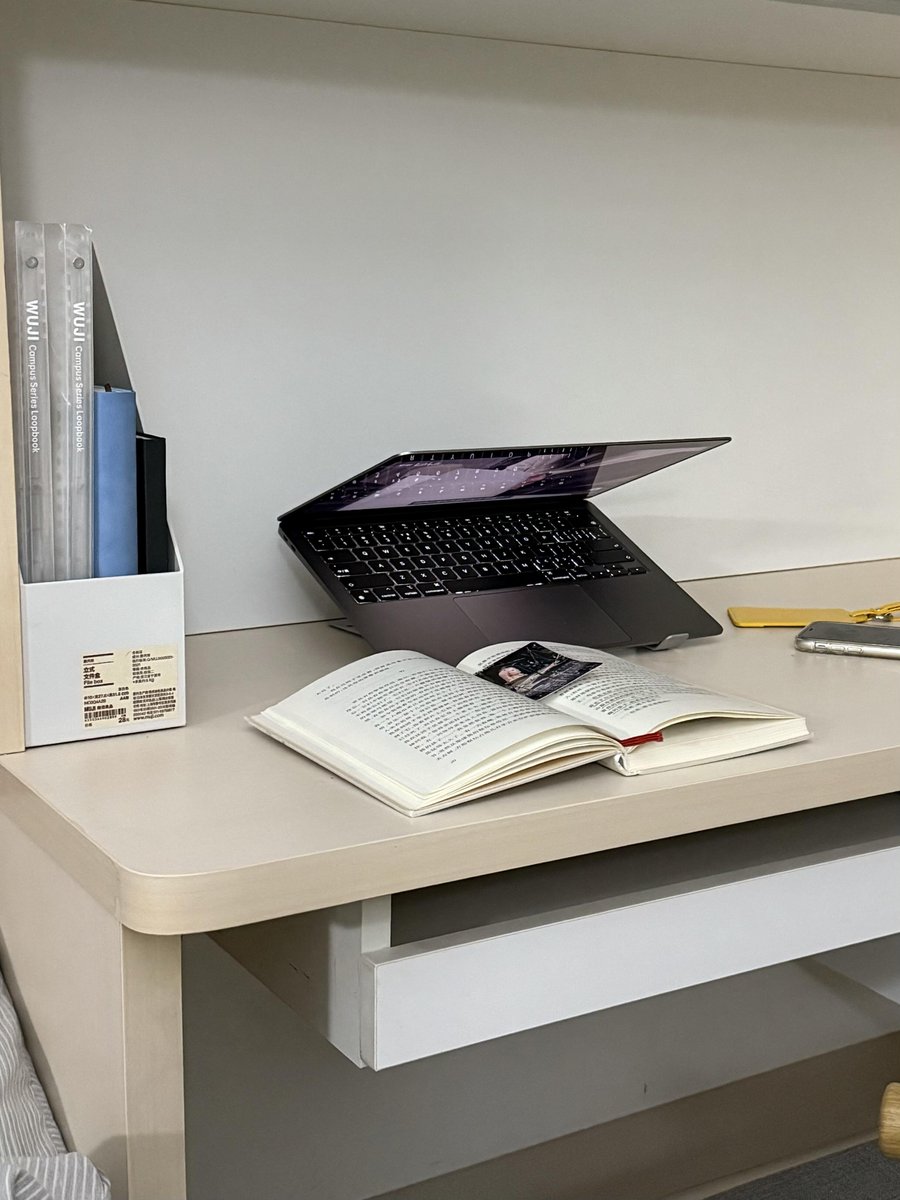 fieldsRTHY's tweet image. 단순하면서도 세련된 삶은 언제나 제 마음의 평화를 유지하는 데 도움이 됩니다.