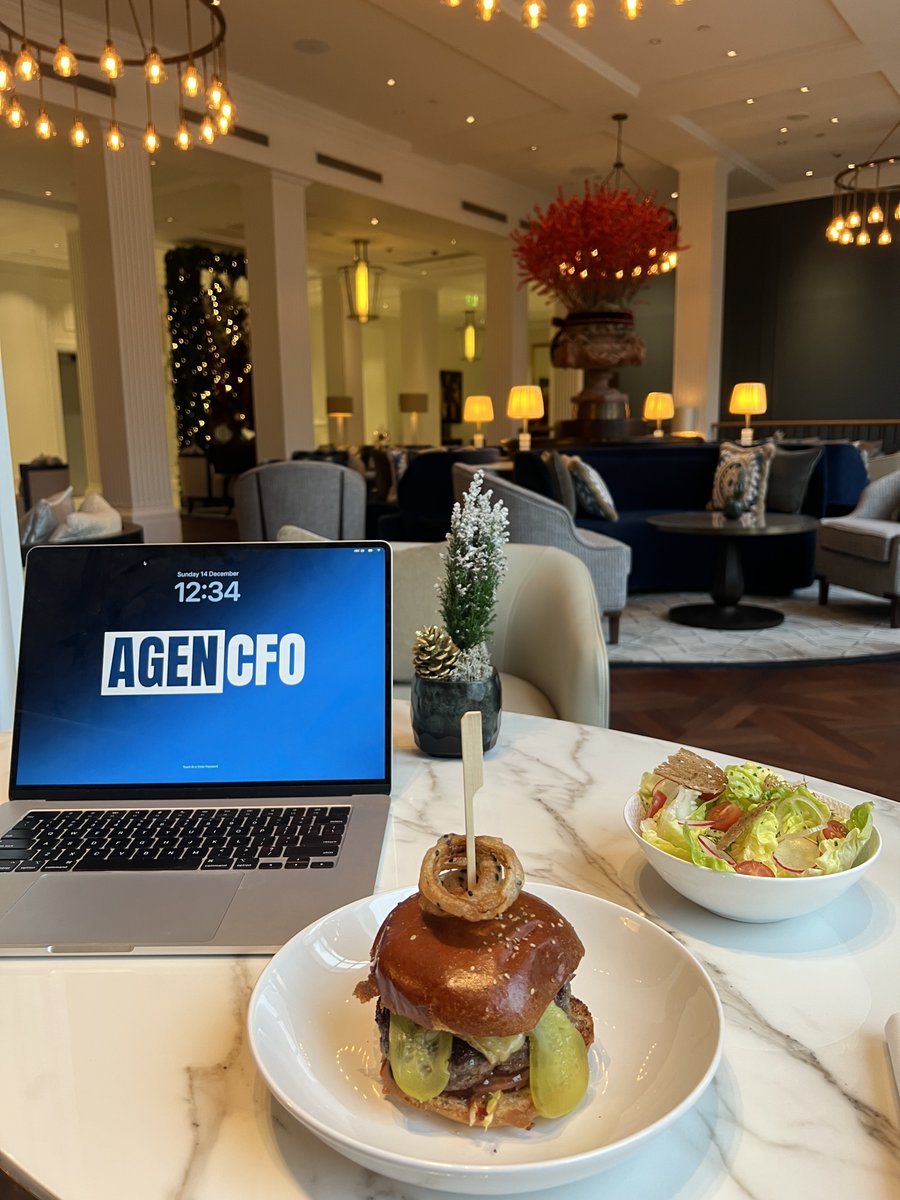 JoeydeWit_'s tweet image. Three years ago I left banking to start AgenCFO.

Today we've helped 50+ clients. Adding hundreds of thousands in total profit and helping many grow and employ more people.

Wild what focus and consistency can build.

Still feels like we're just getting started.