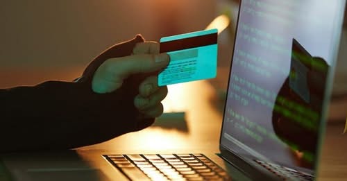 México frente al fraude digital: 71% de los casos ocurre en canales online.
iworld.com.mx/mexico-frente-…

#ciberataques #Ciberseguridad #hackers #IA #InteligenciaArtificial #IoT #MasNoticias #México