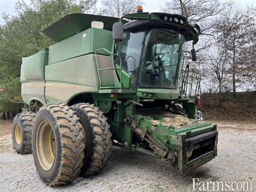 FarmsNews's tweet image. 2014 John Deere S670 👇

PRWD axle, chopper, corn/bean combine type, duals, contour master (lateral tilt feederhouse), fore/aft, yield monitor, premium cab with premium radio, standard lighting, and more.

usfarmer.com/harvesting-equ…

#Combine @WrightImp