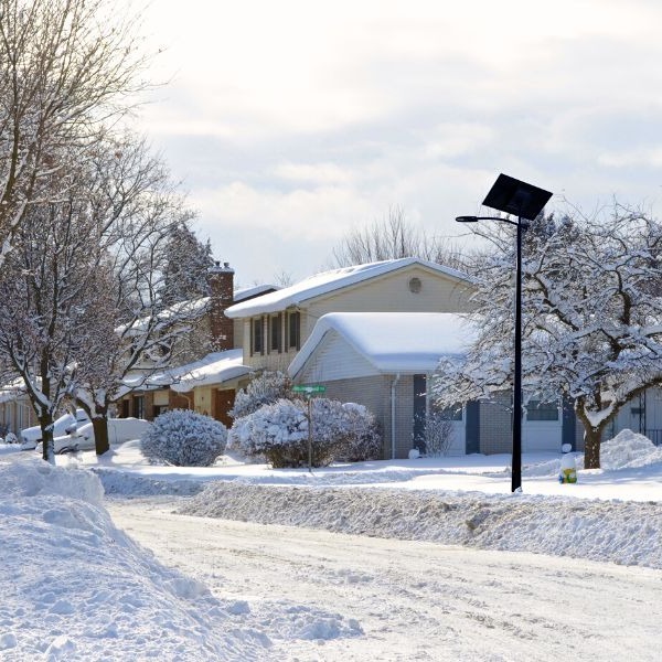 ❄️ Frozen batteries? Not here.
❄️ Snow-blocked panels? Nope.
❄️ Lights that ghost you in January? Never.

Fonroche Lighting systems don’t quit when the cold kicks in. Engineered for reliability in freezing temperatures, no grid required.

👉 Read how: loom.ly/VOmoqsY