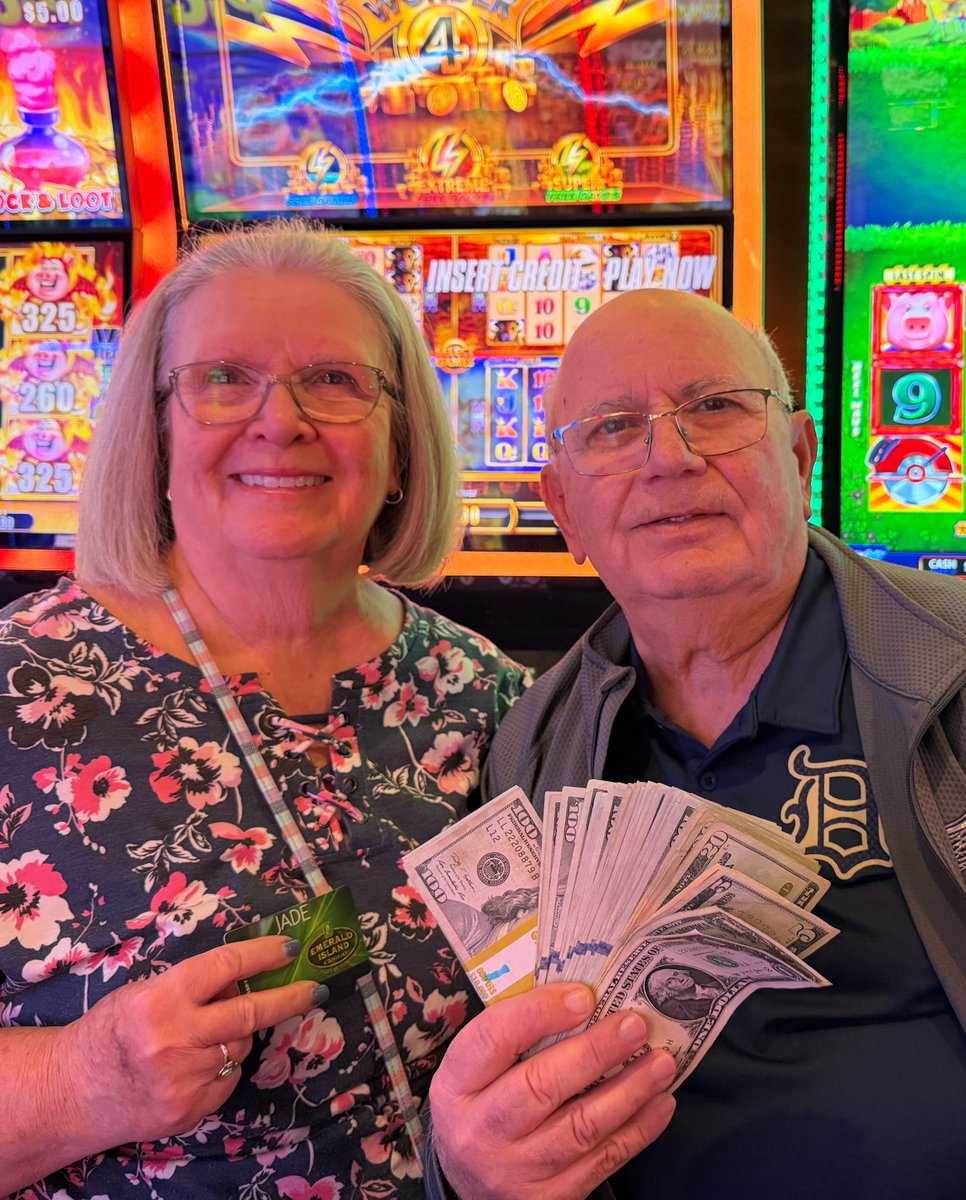 That winning feeling 👏

Shoutout to Ernest C. for scoring $13,937.49 on the Grand Progressive!