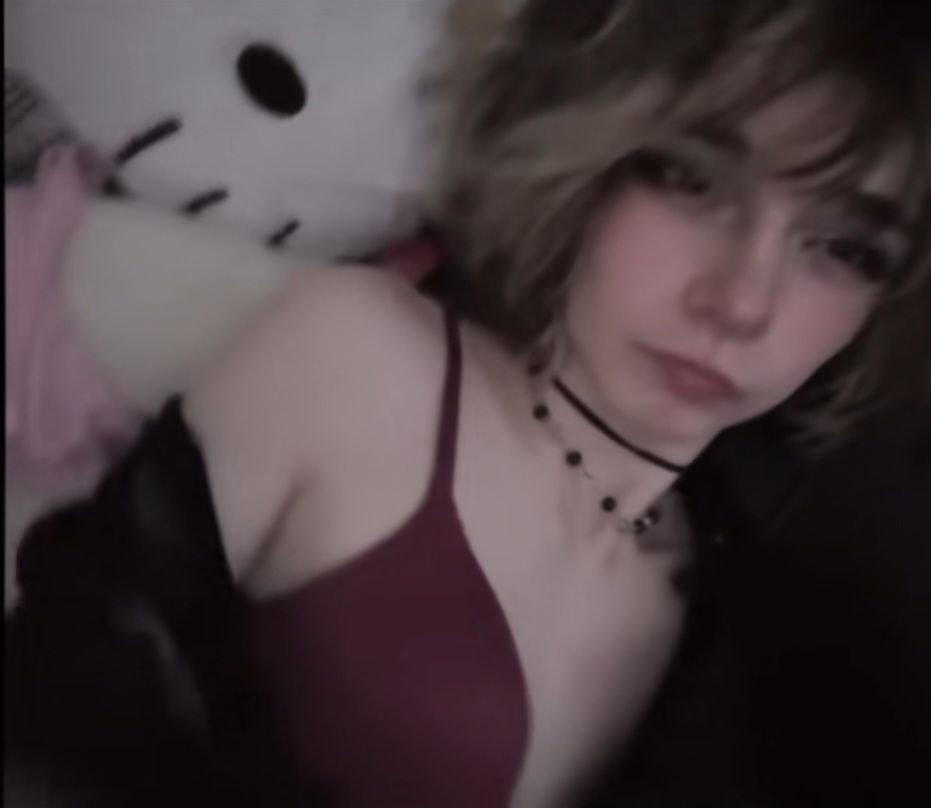 Bursa'da ciddi bey yokmu acaba 
#gaybursa #bursapasif