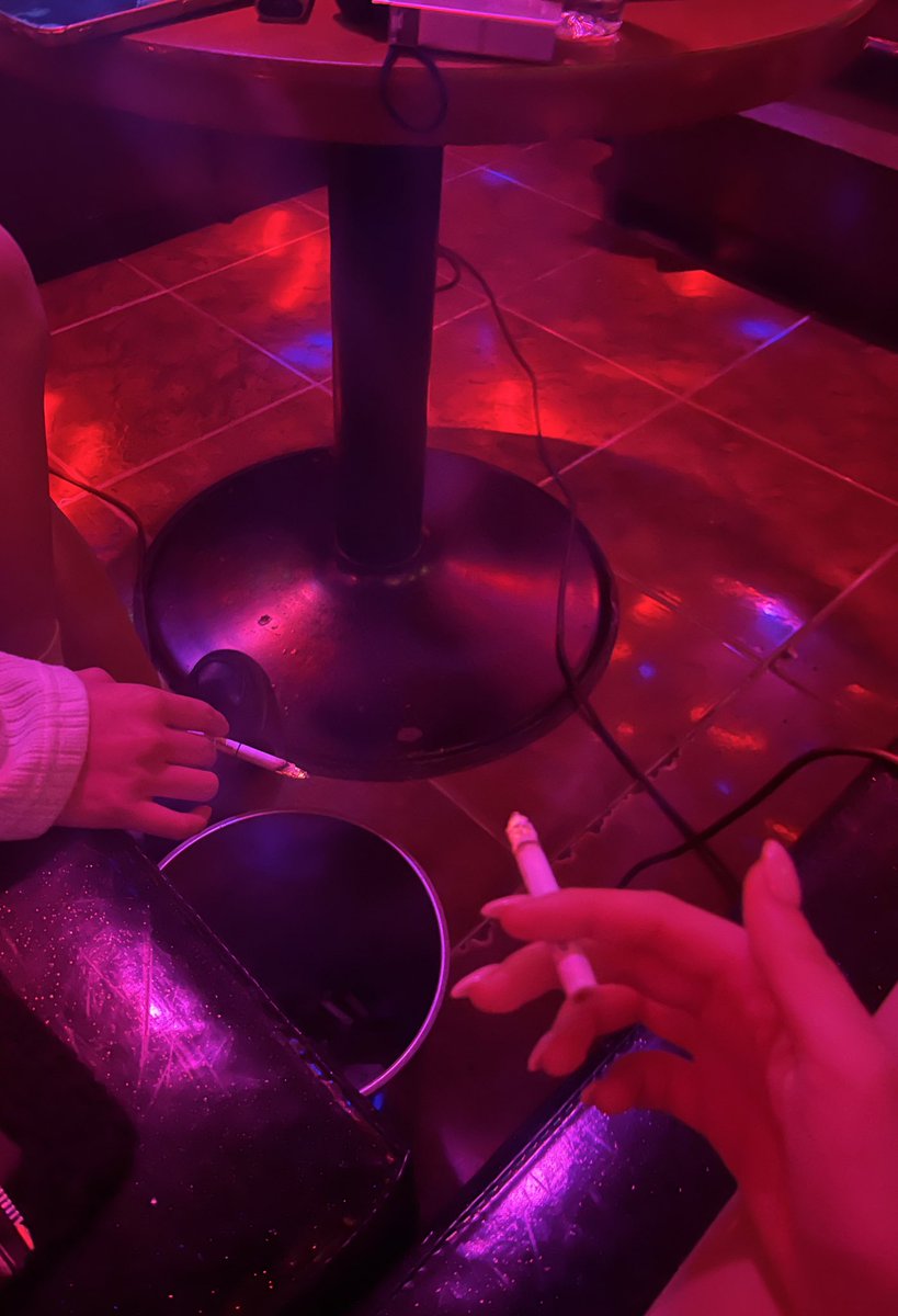 담배값 바치러와 

라인 hermilk_00

#섹트