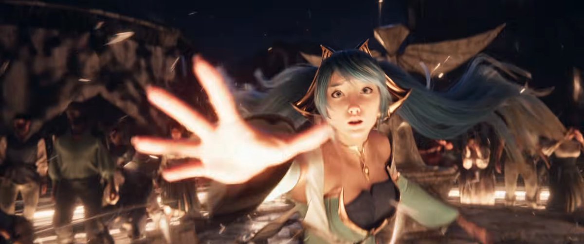 papuchochoe's tweet image. beautiful representation of a adc players, like let me just stand there until something evil gets me and it is supports duty to save my ass