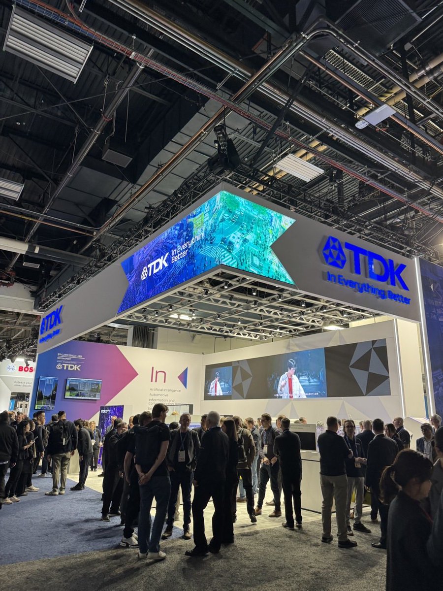 LOGA_World tweet media