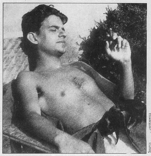 DoctorPerin's tweet image. Are you smart, handsome, and smoke tobacco? Perhaps you belong in a career with psychoanalysis!