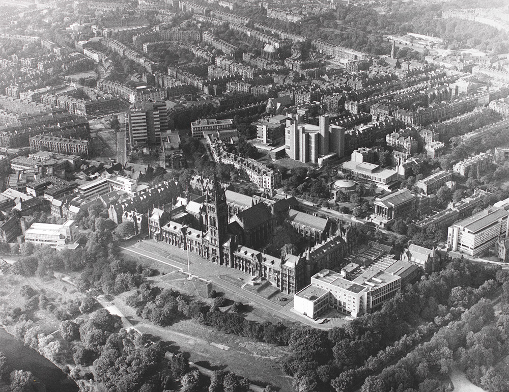 It's our birthday!🎂

575 years ago today, Pope Nicholas V issued the Papal Bull that established the University of Glasgow. The 2nd oldest University in Scotland 🏴󠁧󠁢󠁳󠁣󠁴󠁿and the 4th oldest English-speaking University in the world 🌍

#uofg #glasgow