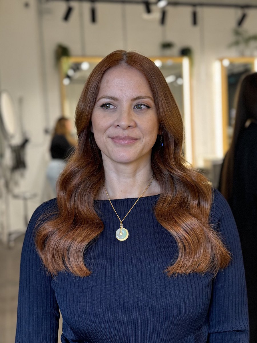 vixenandblush's tweet image. Just look at the transformation 😍😍😍
We absolutely love transforming your hair!

#hairtranformation #hairextensions #londonhairsalon #haircare