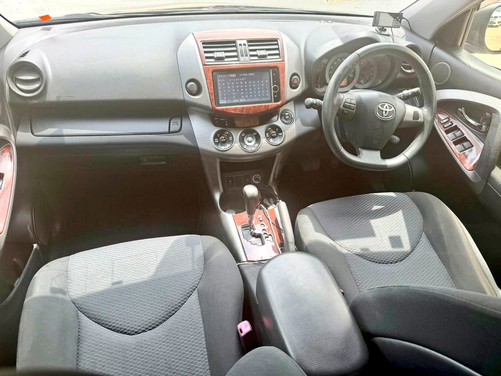 Eng_Matarra's tweet image. RAV-4 MISS TZ 🔥🔥

#Chassis No.

▪️Cc. 2360
▪️Full Ac 🌧
▪️Year 2013
▪️Engine-2Az 
▪️Sport Rims 🛞 
▪️Mileage-83K
▪️Full Documents ✅️ 

#BEI - MIL 43.5

IPO DAR 

NIKO NAYO 24HRS 

CALL 📞 📲-0793022184
WHATSAPP-0719542184