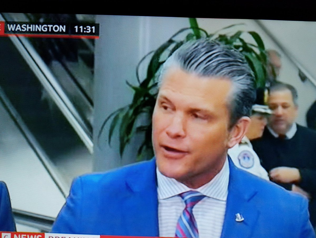 When this totalitarian says: "Our hemisphere",🇪🇺western europe is not spared mainly greenland, bayern &amp; Hessen in southern germany.

#Hegseth #WashingtonDC #Marco_Rubio #Maduro #Venezuela_oil #Caracas #Greenland #Hesse #Bayern #NATO #Hessen #Denmark #Trump #Ayatollah_Trump