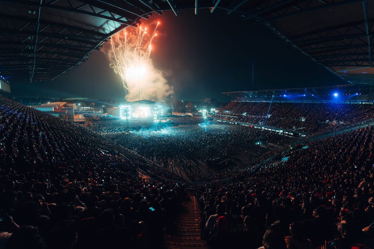 blurrywallows's tweet image. CLANCY WORLD TOUR MEXICO CITY, the biggest twenty one pilots headline show in their whole career, one for the books